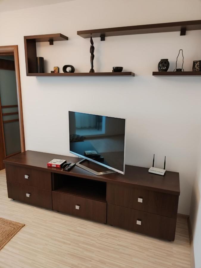 Chic Apartment Pitesti Luaran gambar